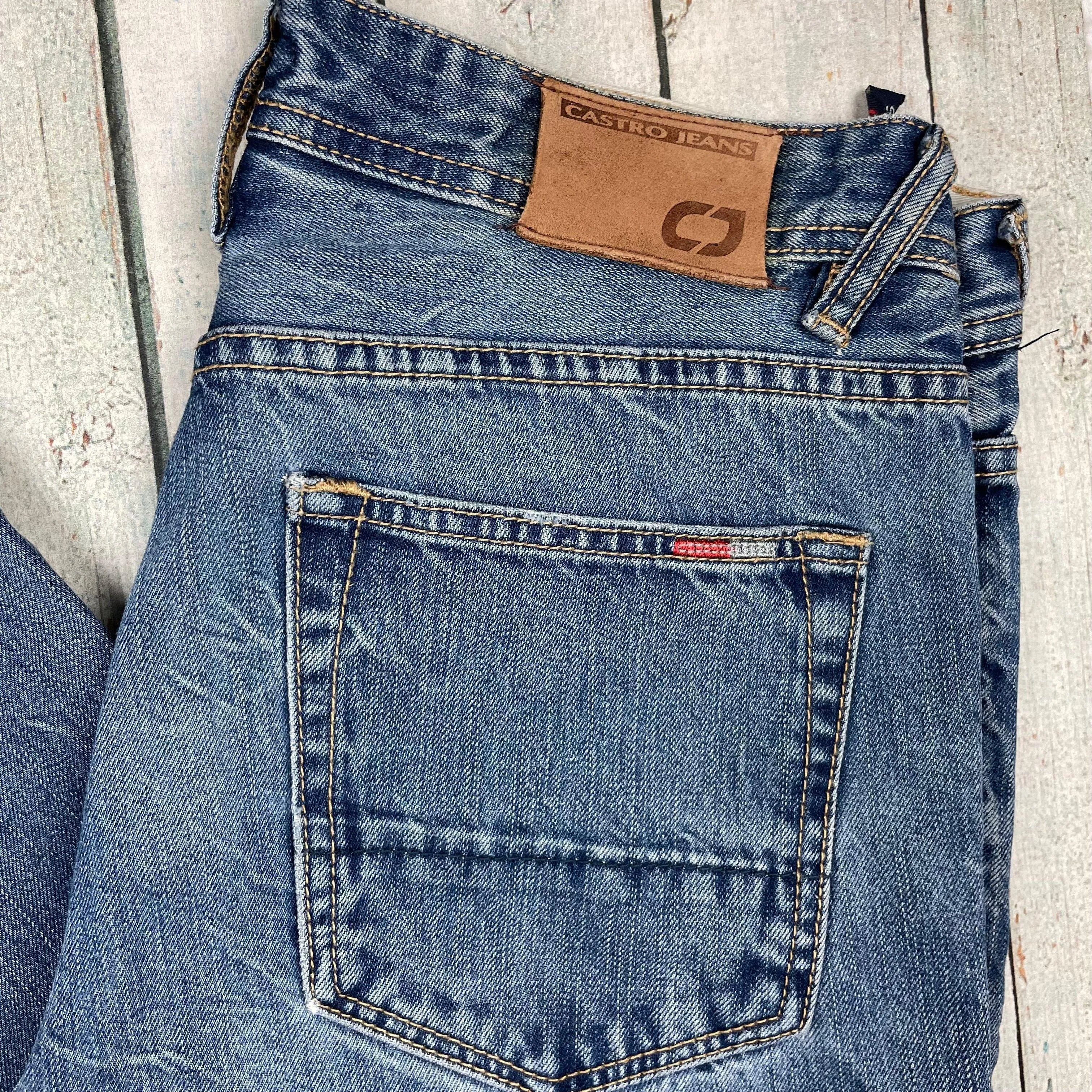 Castro Jeans by Hugo Boss  Mens 'David' Antique Wash Jeans - Size 31 Short