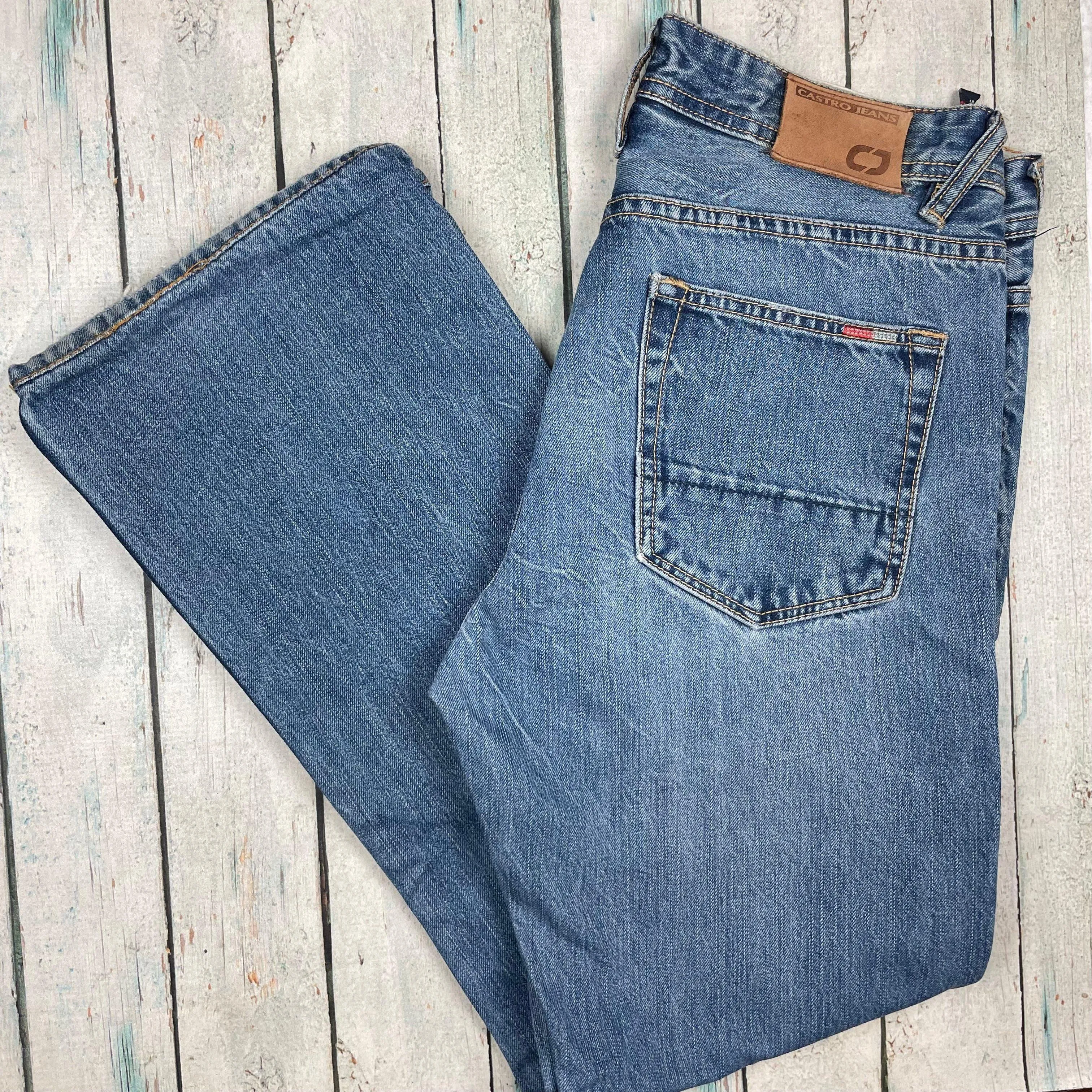 Castro Jeans by Hugo Boss  Mens 'David' Antique Wash Jeans - Size 31 Short