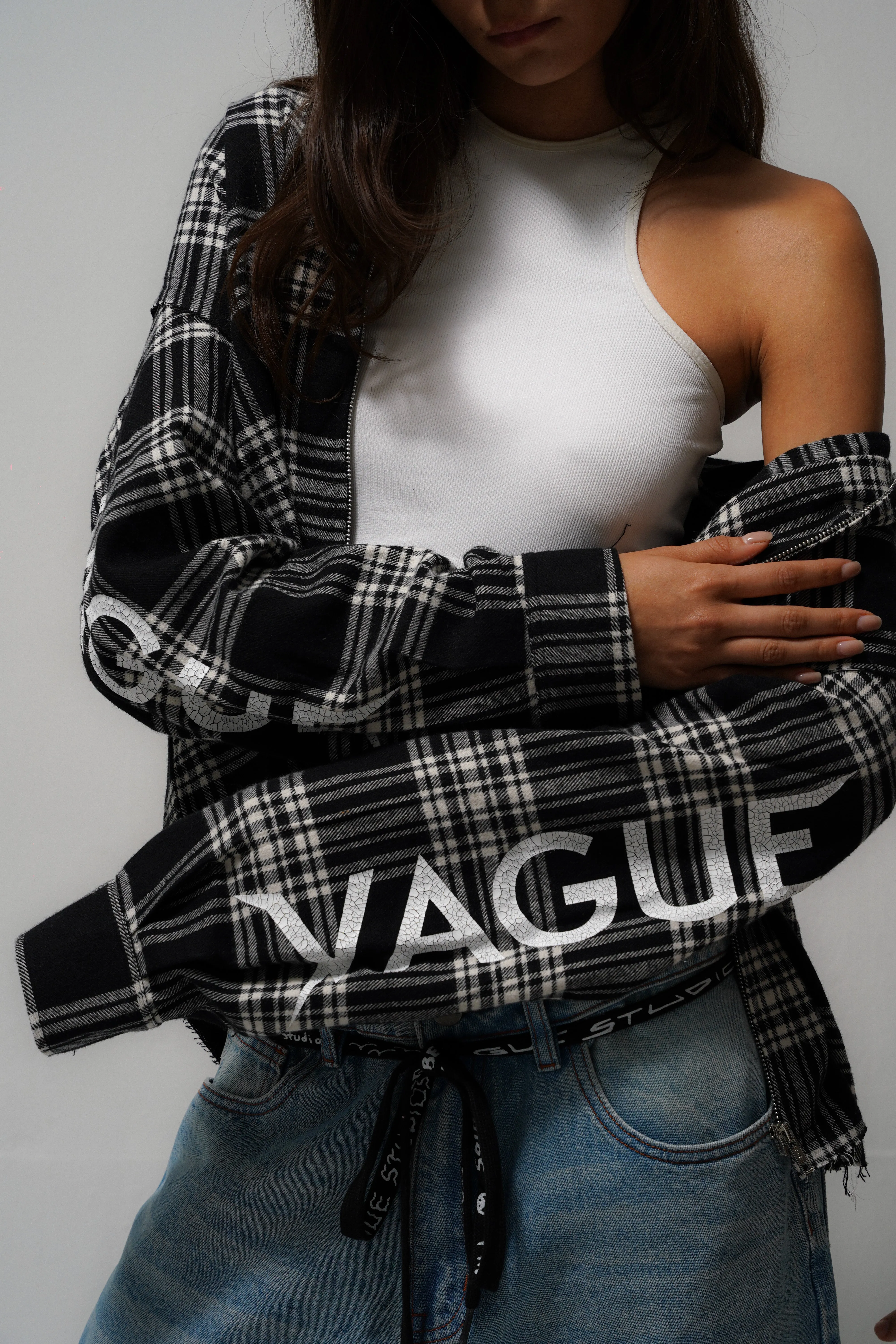 LOGO ZIP FLANNEL [BLACK]